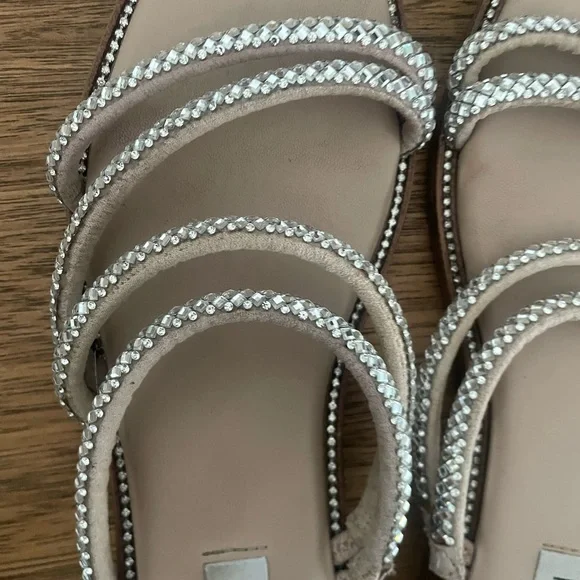 Steve Madden Sandals with Silver Sparkle Straps Size 7 - Picture 2 of 7